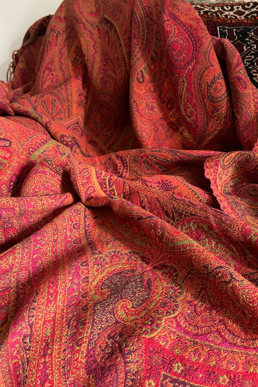 Red paisley blanket online